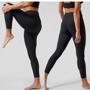 Athleta Elation Rib Tight in Black, Size Medium